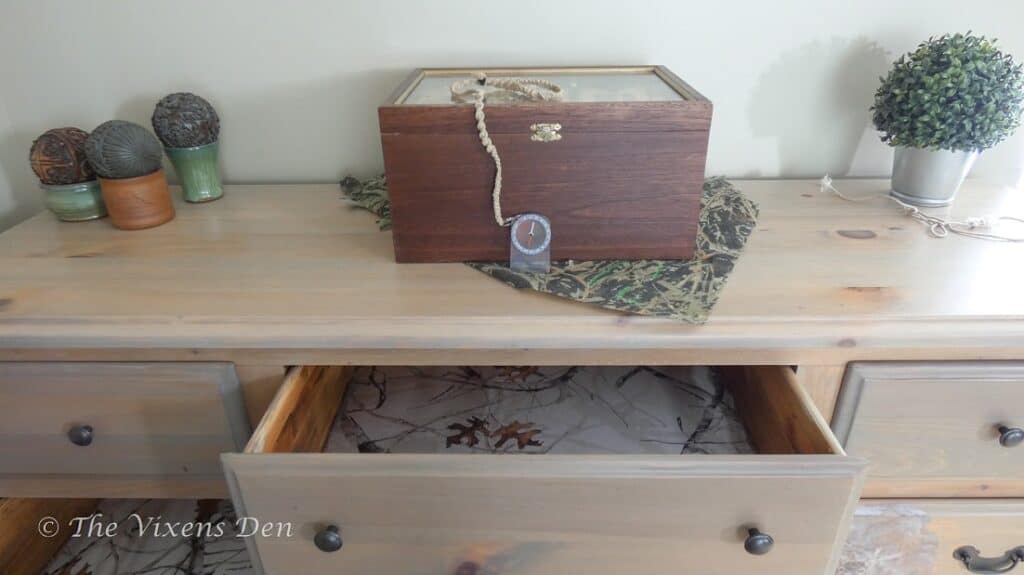 Dresser Makeover DIY, White Dresser Stained Top