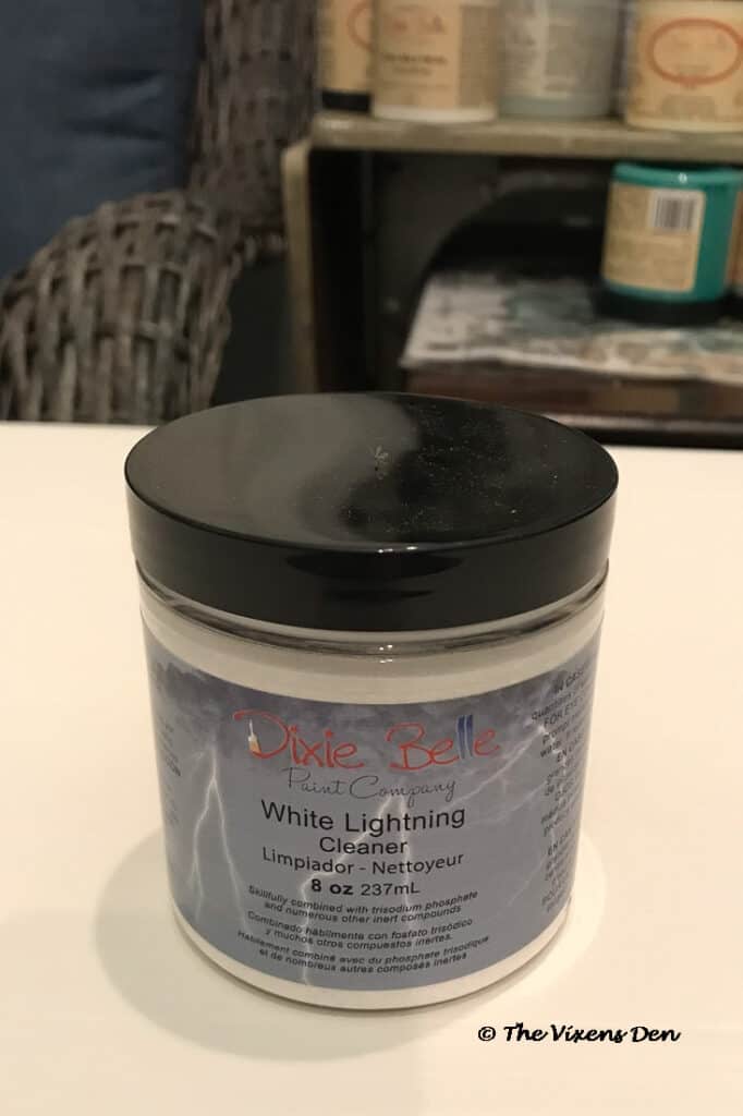 SLICK STICK Dixie Belle Paint Primer for Glass Laminate Metal