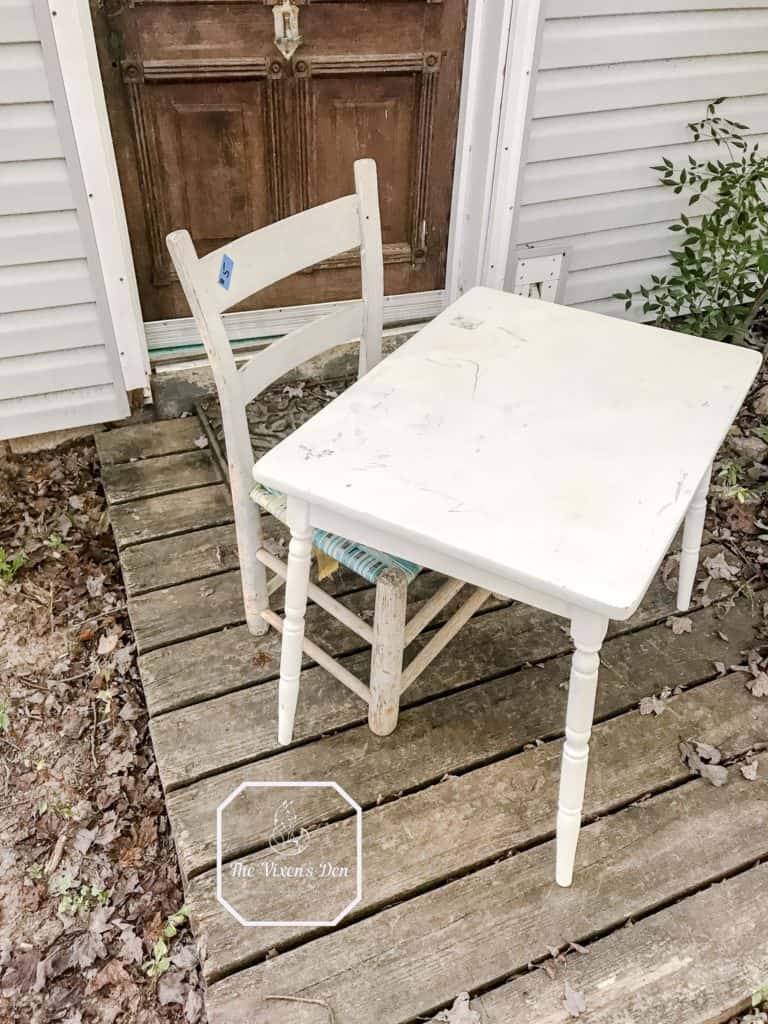 End Table Makeover with Chalk Paint and Gel Stain - The Vixen's Den Studio