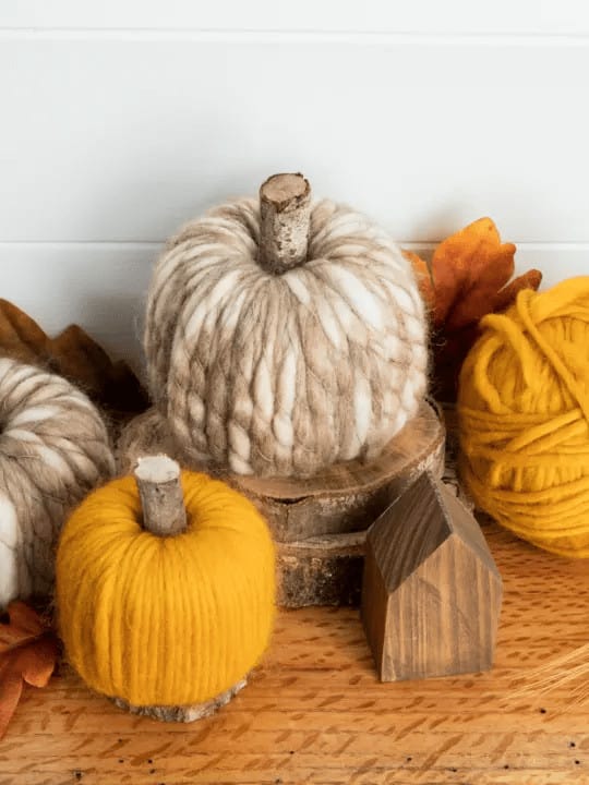 DIY Yarn Wrapped Pumpkins - Olivia O Hern-min