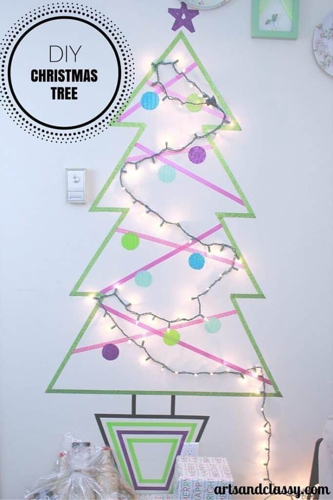 DIY-Christmas-Tree-for-people-with-no-space-or-a-small-budget.-Learn-more-at-www.artsandclassy.com--min