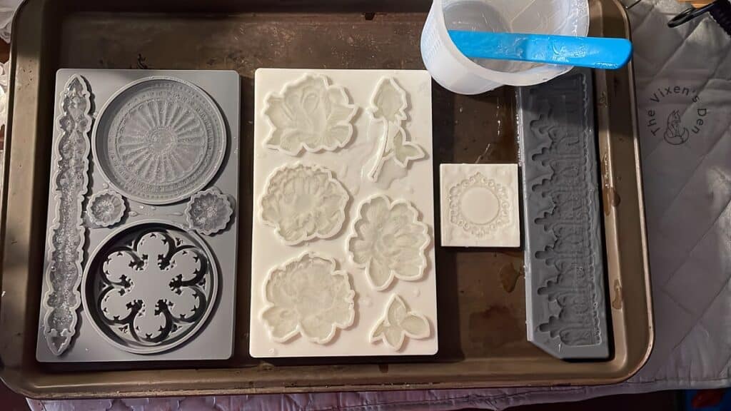 Casting resin appliques