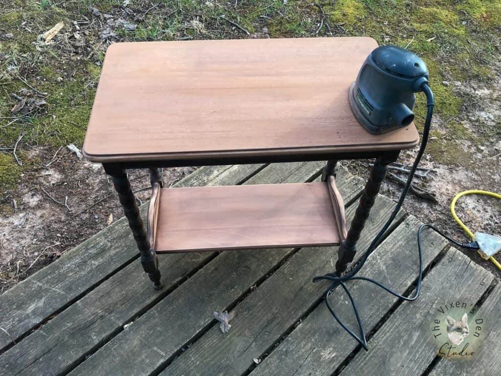 End Table with Mouse Sander