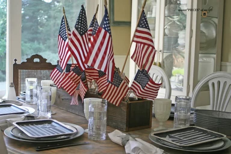 Patriotic Tablescape with Chalkboard - Master Pieces of My Life-min