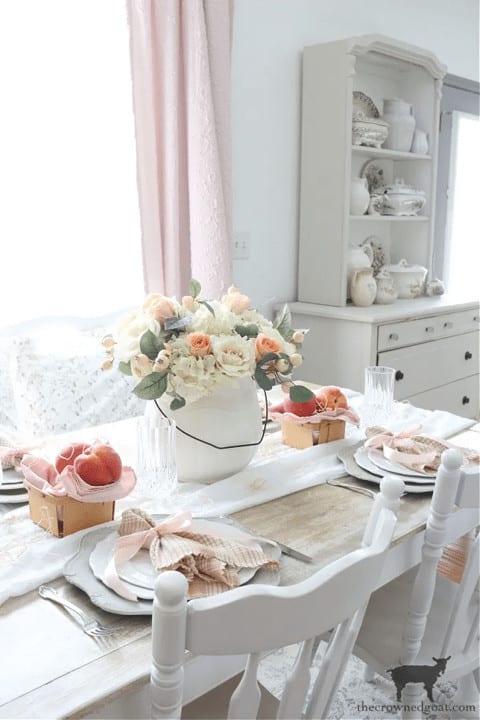 Peach Inspired Summer Tablescape - The Crowned Goat-min