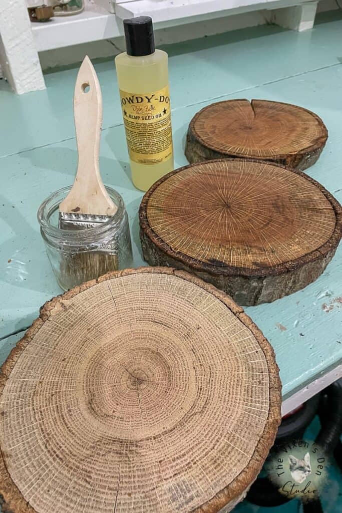 20 Oak Wood Slices. Rustic Wood Slices 